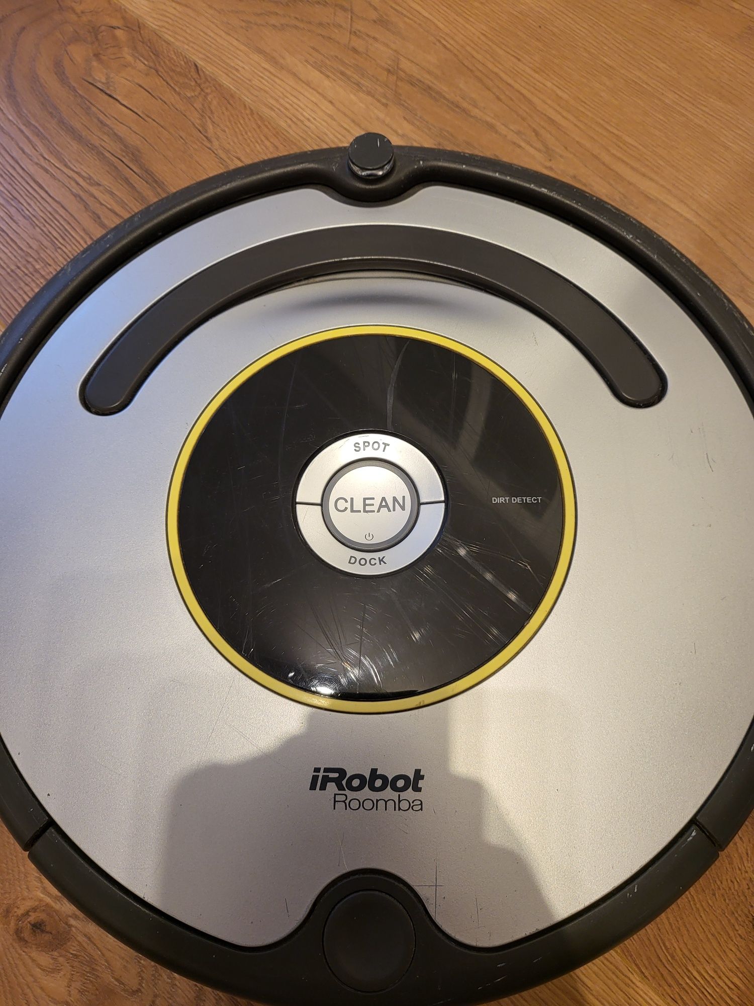 Oryginalny iRobot Roomba.