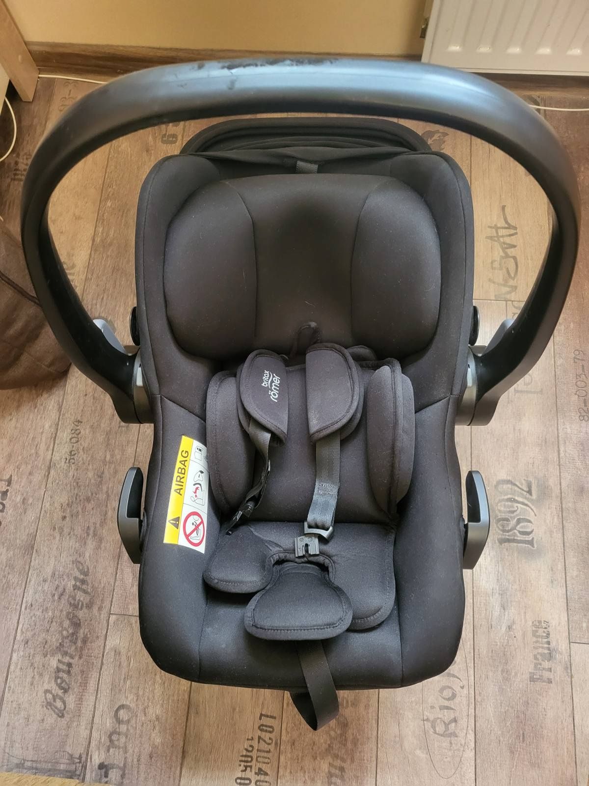 Автокрісло Автокрісло Britax-Romer Baby-Safe Core