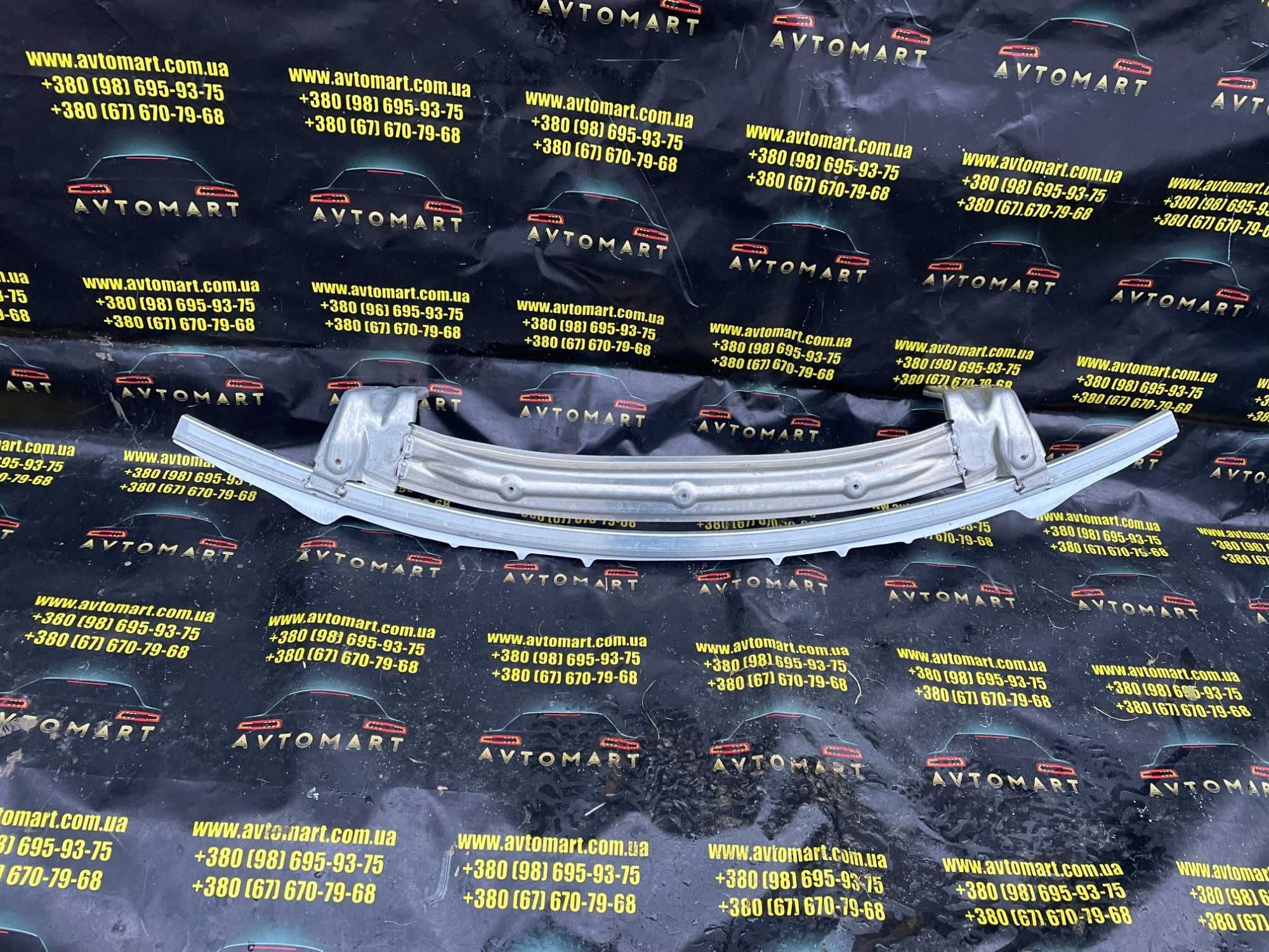Підсилювач переднього бампера нижній Tesla S Plaid 2021р- 1683760-00-A