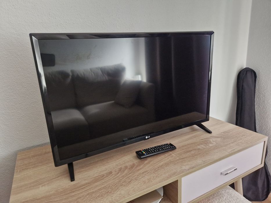 TV LG 32" c/ comando original