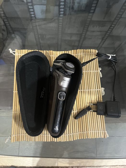 Бритва Philips s 5589 бу