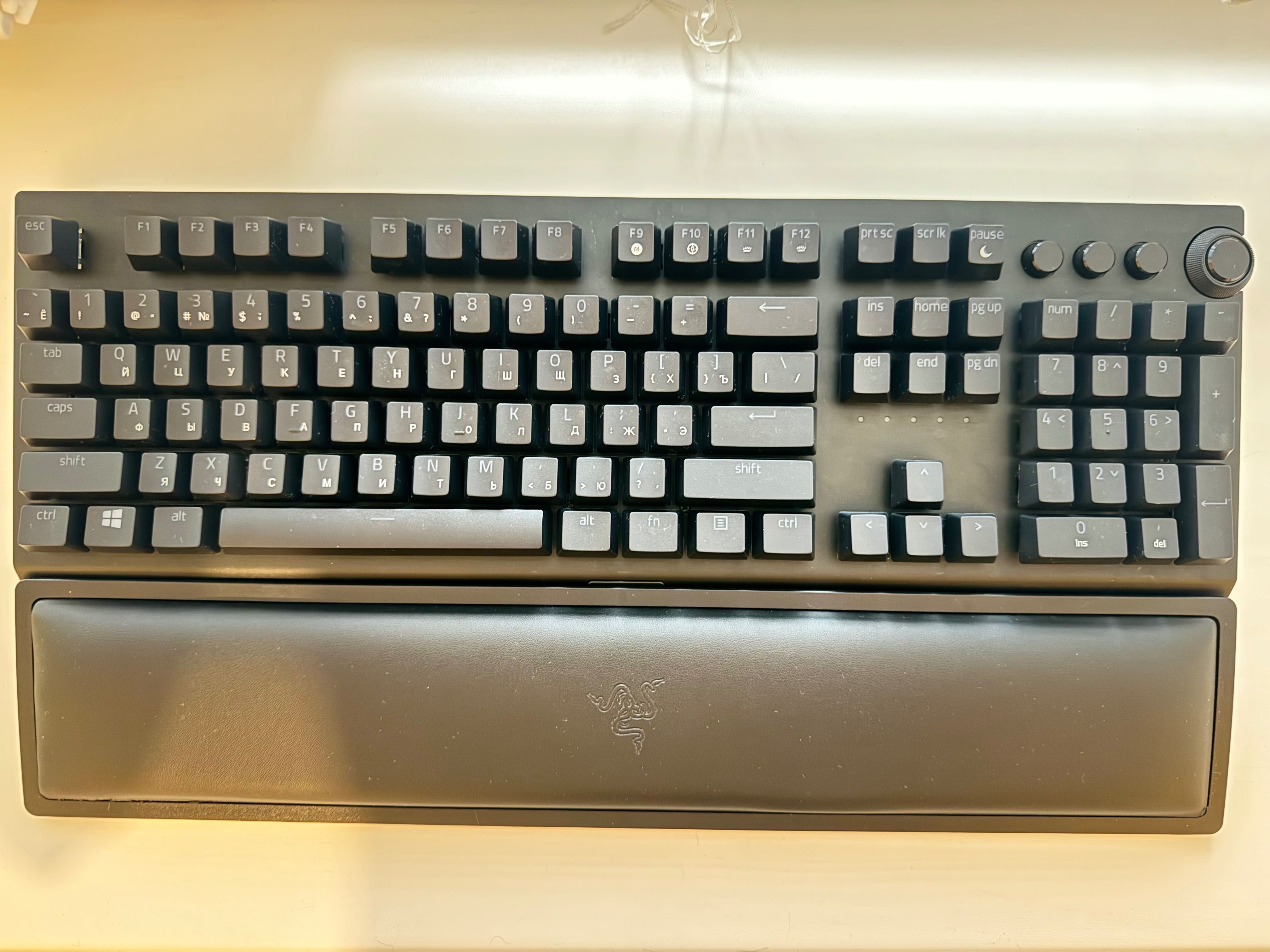 Клавіатура Razer BlackWidow V3 PRO (RZ03-03530800-R3R1)