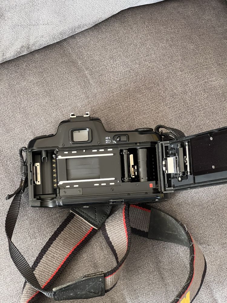 Плівковий фотоапарат Nikon N6006