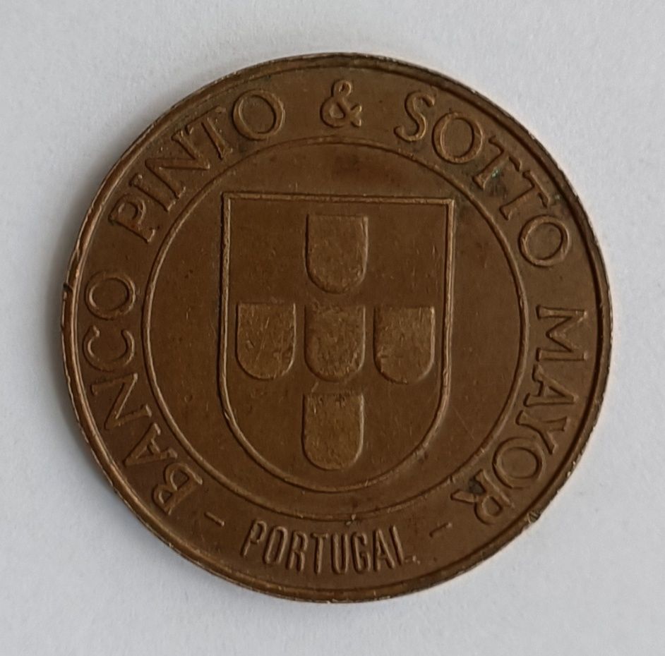 Moedas comemorativas de 1966 e 1970. Medalha de 1979