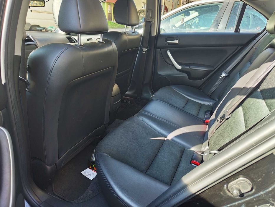 Honda Accord - automat - benzyna