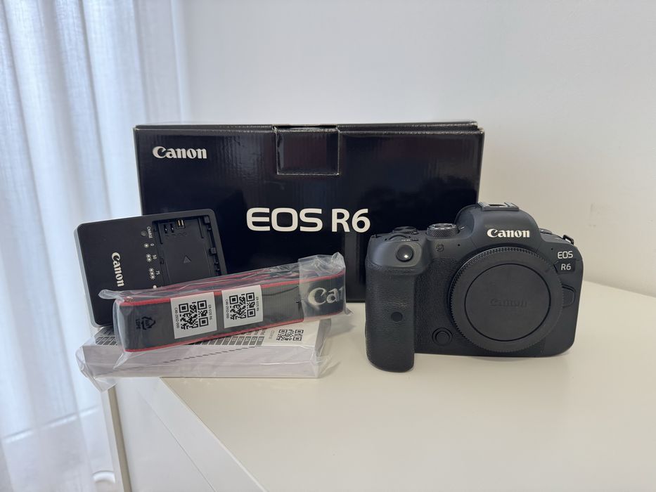 Canon R6 + 3 baterias + Acessórios