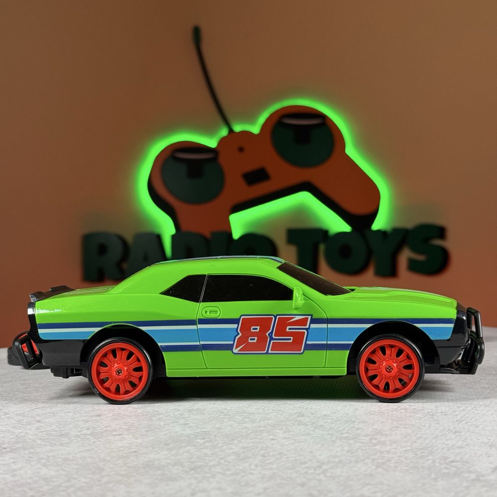 Машинка для дрифта на радиоуправлении DODGE STRONG NEON Зеленый. Дрифт