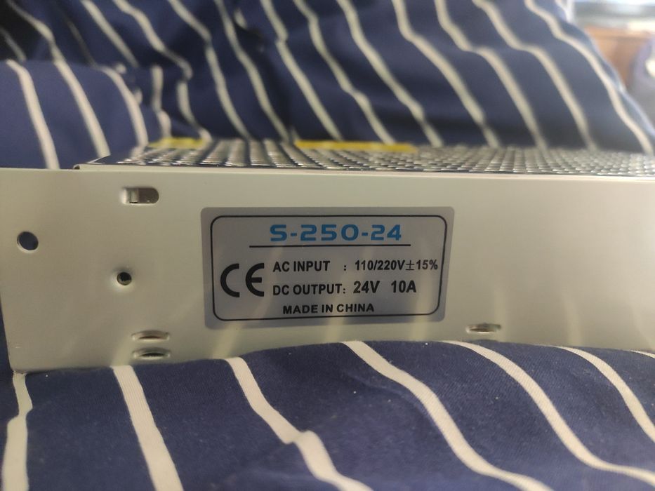 Lampy LED podświetlenie schodów