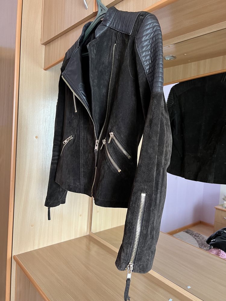 Продам куртку косуху