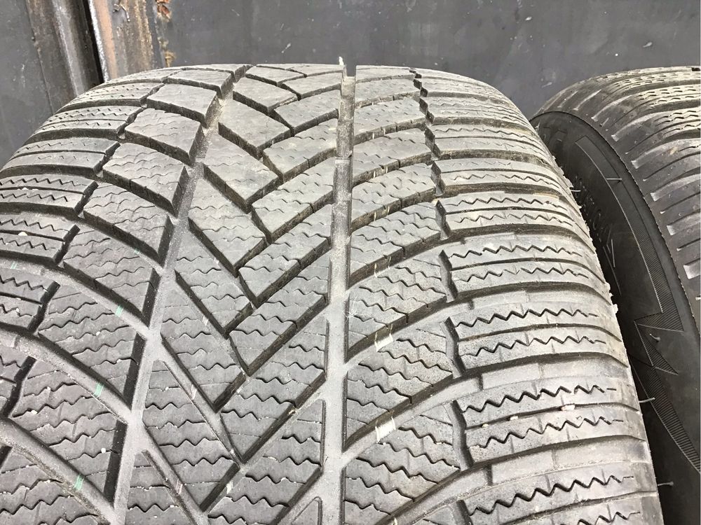 255.50.19 107V Bridgestone Blizzak LM005 Зима.