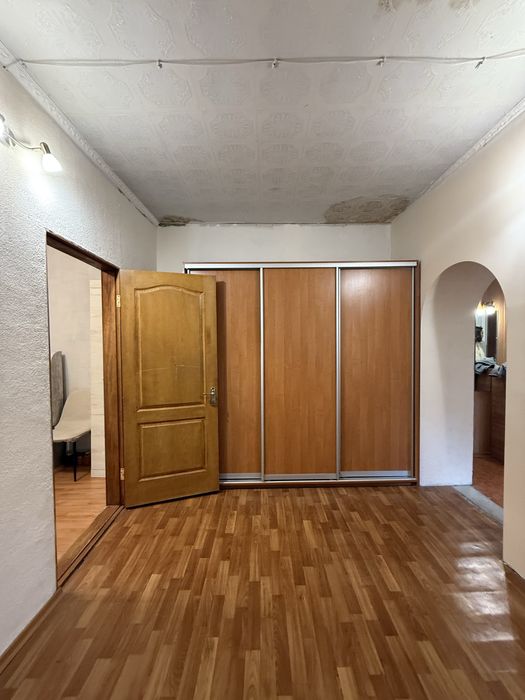 Будинок на Космосі,вул Запорізьких Вогнеборців