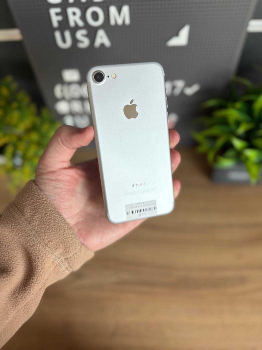 Apple Iphone 7 128 GB Silver Neverlock