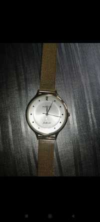 Zegarek na bransoletce nowy