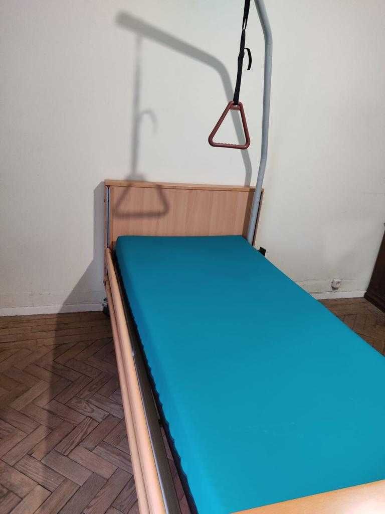 Cama articulada eléctrica da Sensicare + colchão anti-escaras - VISEU