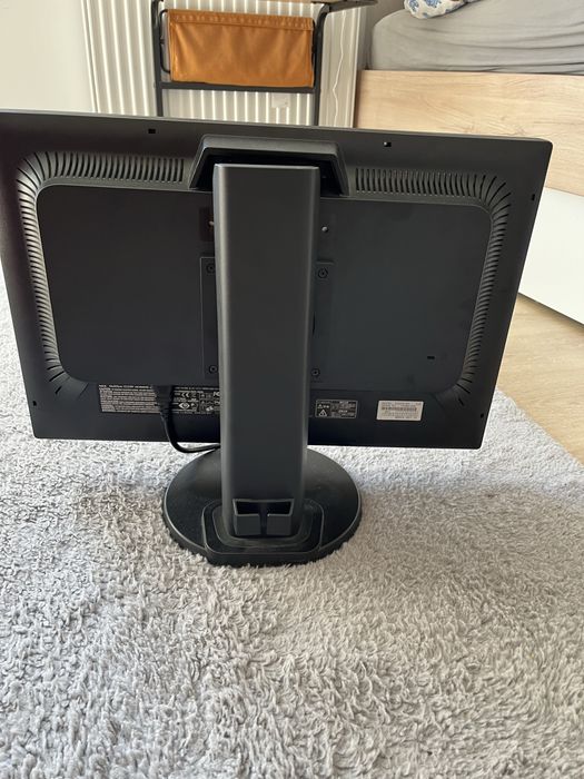 Monitor NEC 21.5 cali
