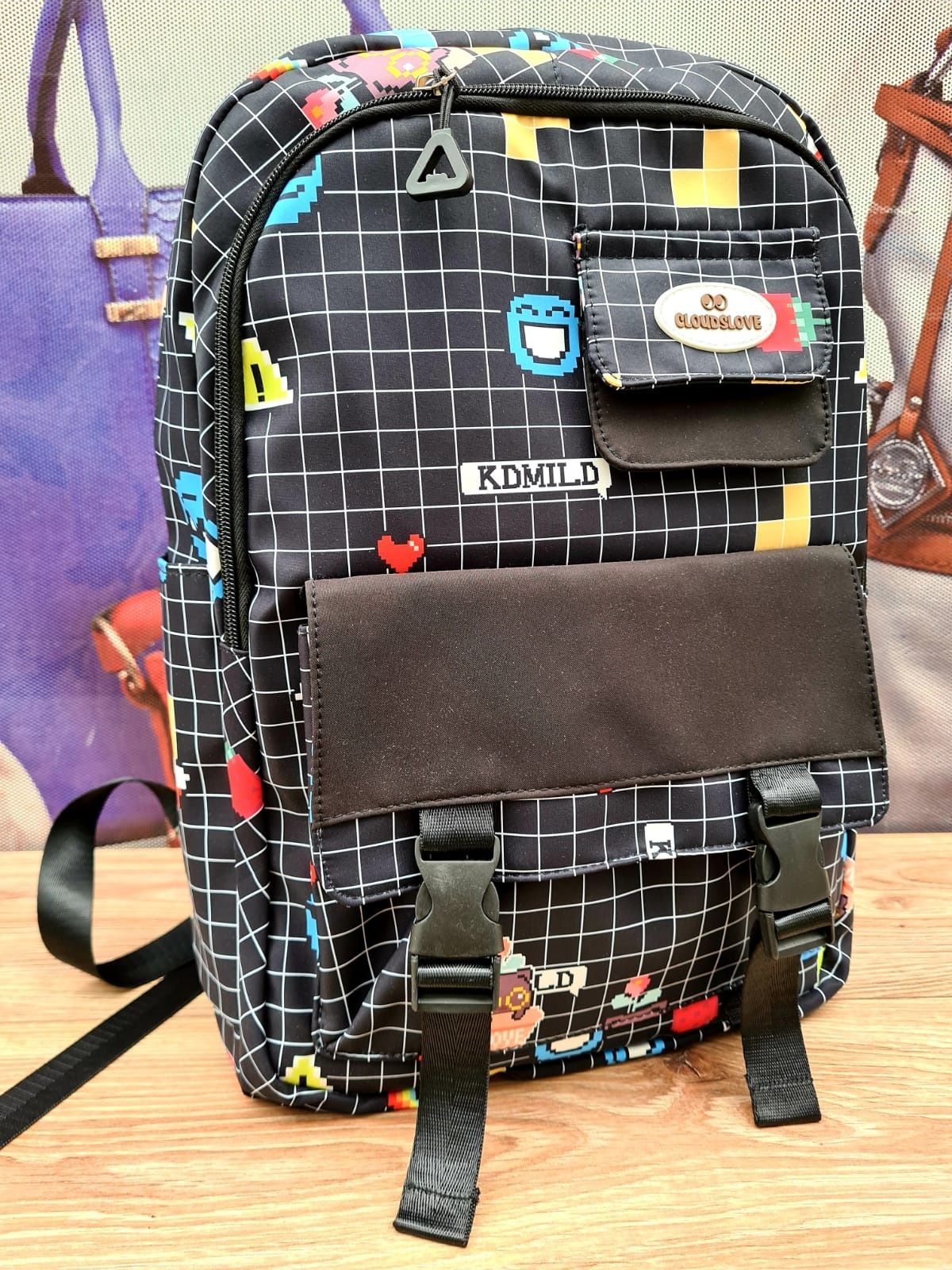 Nowy plecak szkolny wycieczkowy Emotki czarny