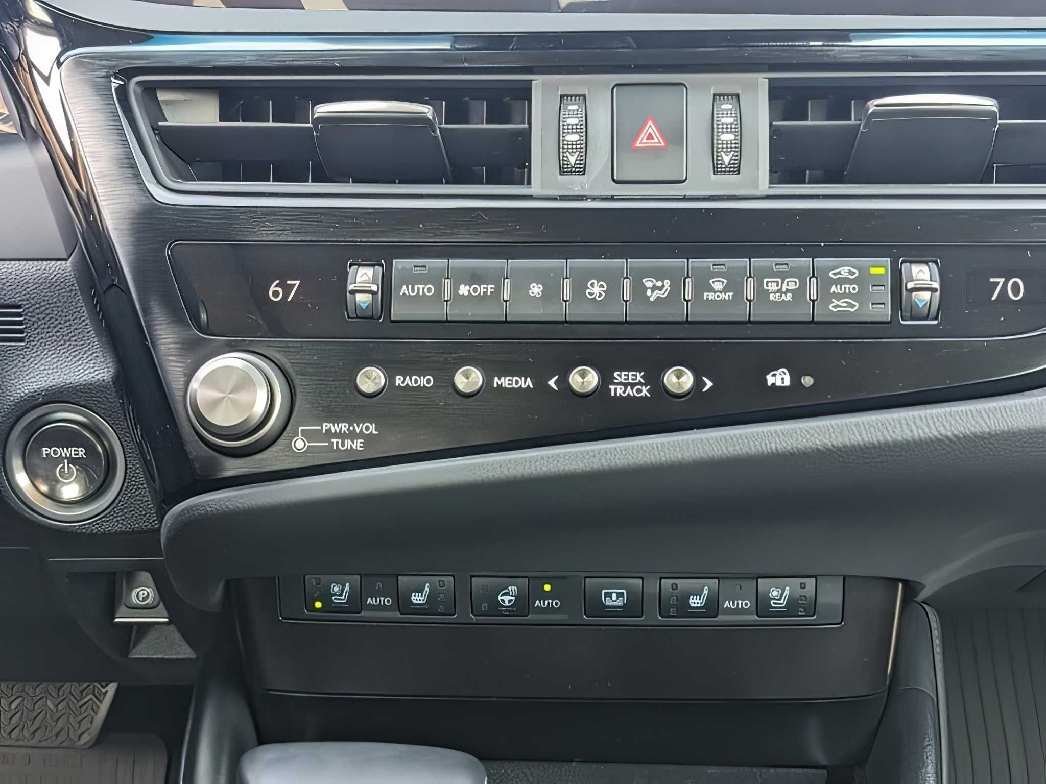 2023 Lexus ES Hybrid 300h