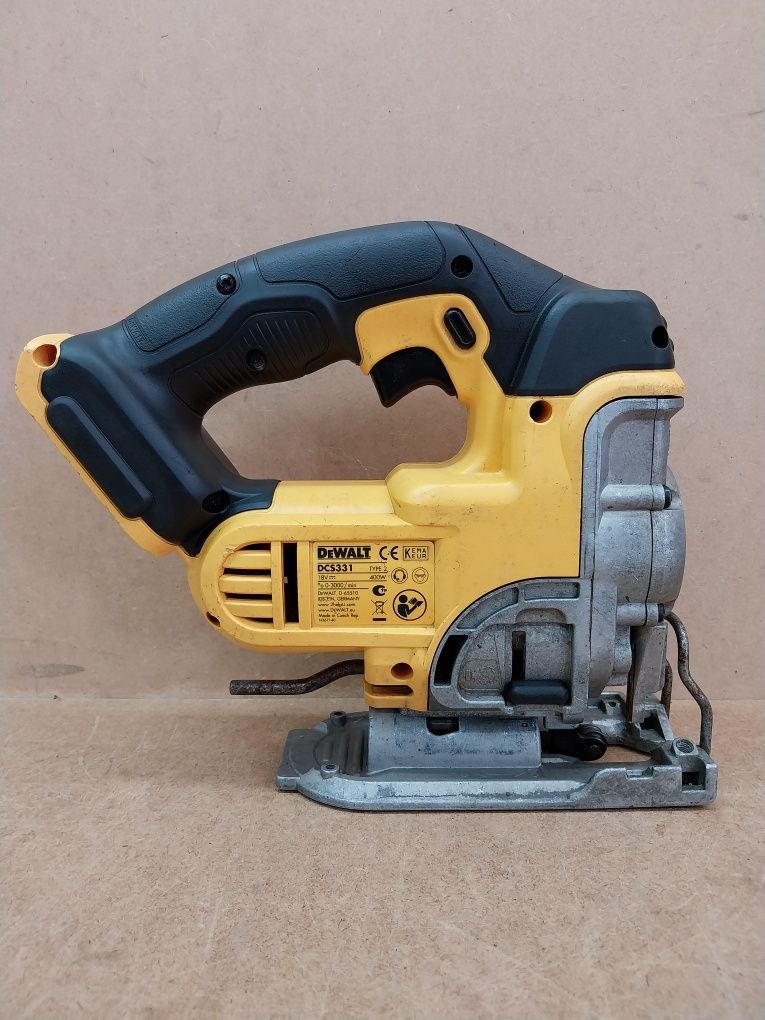 DeWalt DCS331 Wyrzynarka Akumulatorowa