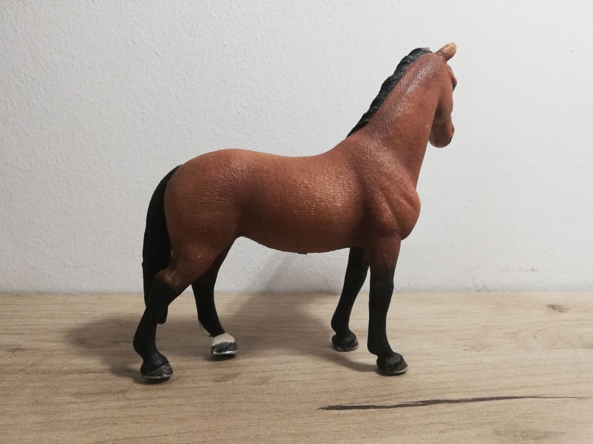 Schleich klacz trakeńska 13757 koń