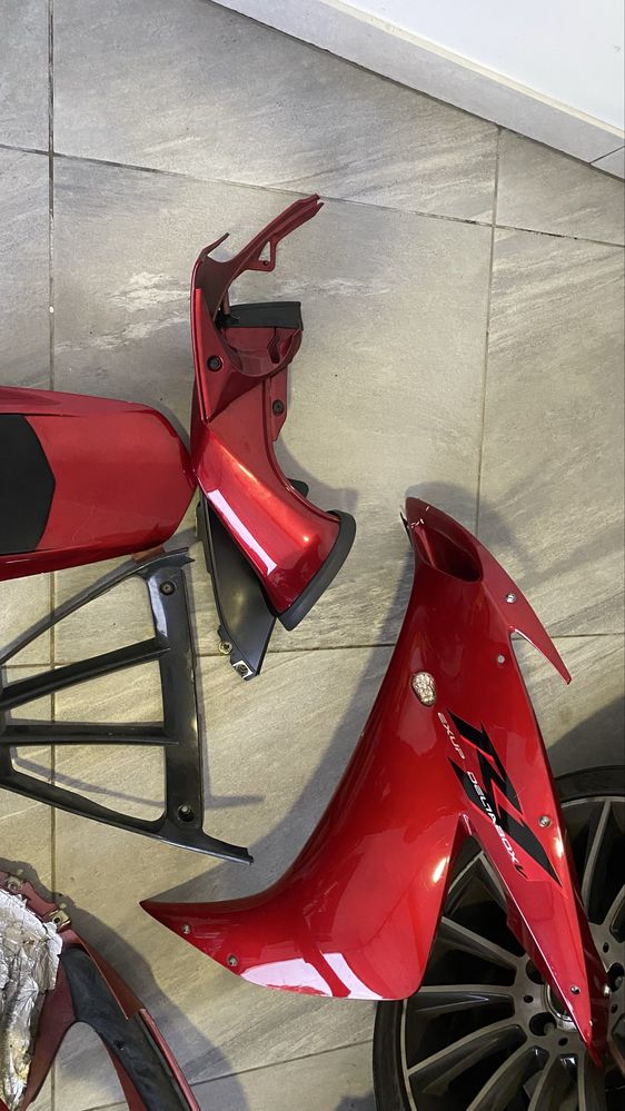 Yamaha r1/r6 carnagens e bomba de travao r6