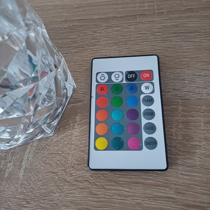 Lampka kryształowa rgbw pilot dotyk