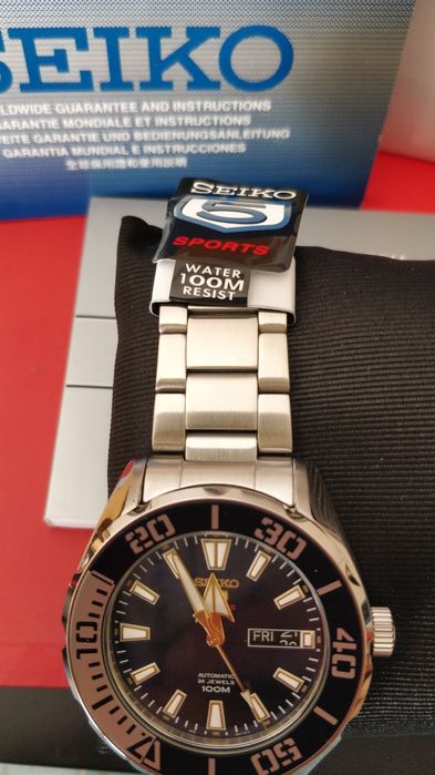 Seiko Automático calibre 24
