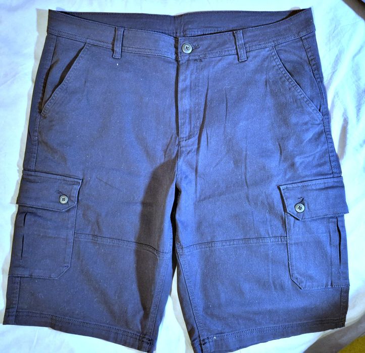 Bermudas novas xxl multibolsos l xl xxl
N 48 L
N 50 xl
Pvp 19 eur
Para