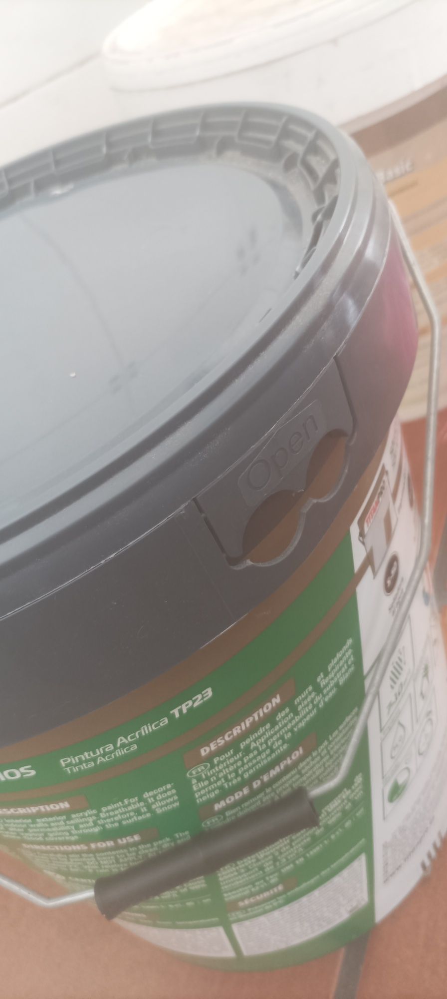 15 Litros - TITAN PRO P-30 PAREDES Y TECHOS Pintura Acrílica TP23 NOVA