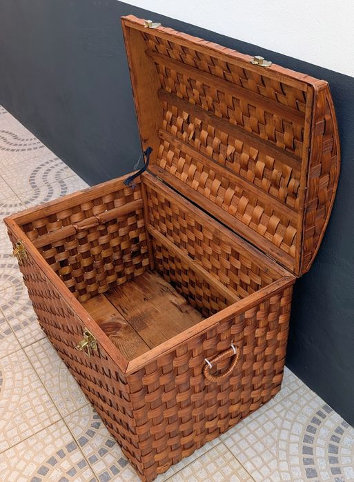 Baú Baú Grande de Madeira Trançada - 70x50x50 cm