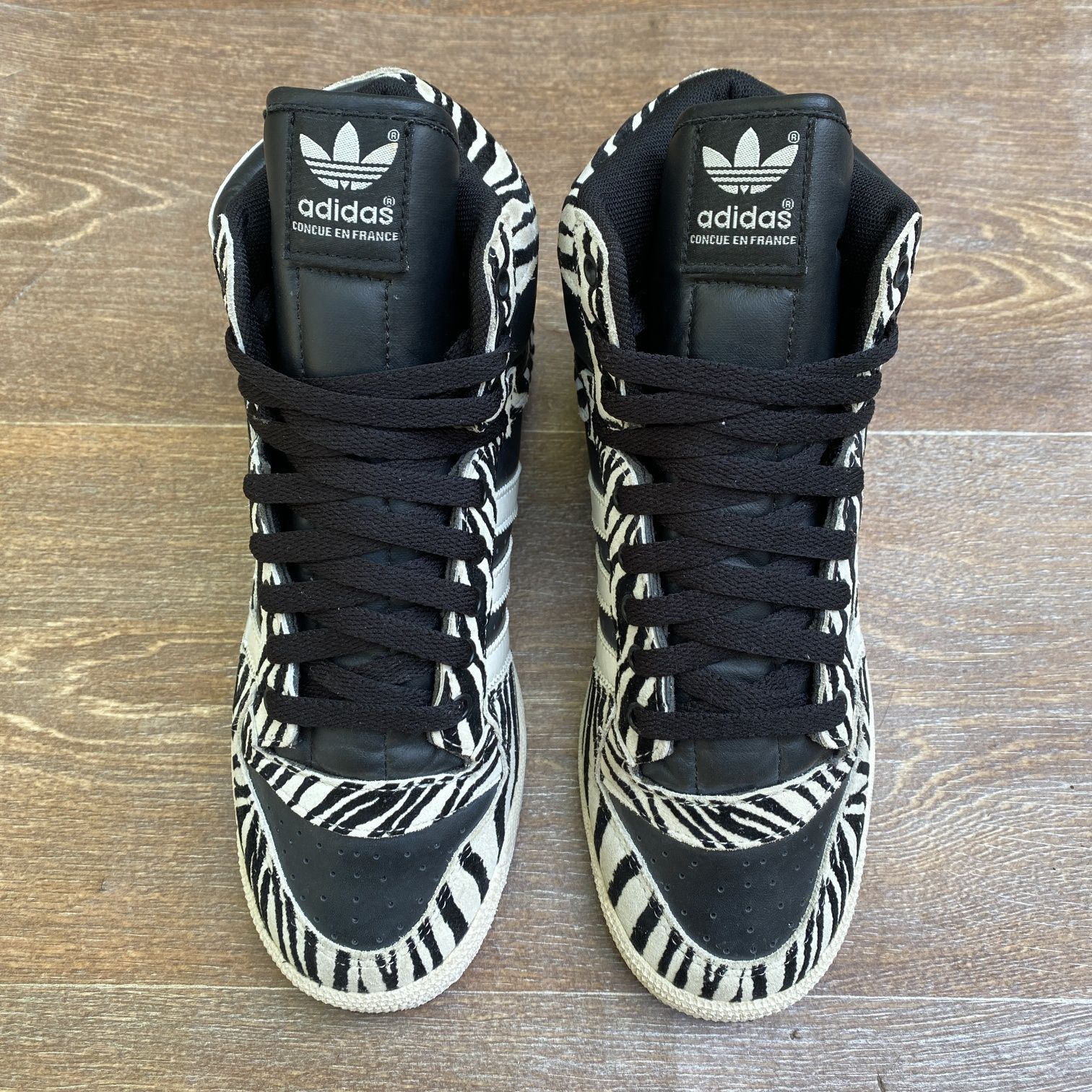 Кроссовки Adidas Decade Zebra Оригинал! 23.5 см размер 37