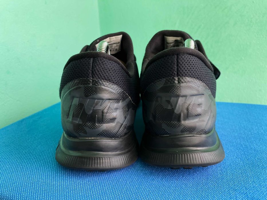 Кросівки Nike Free Socfly