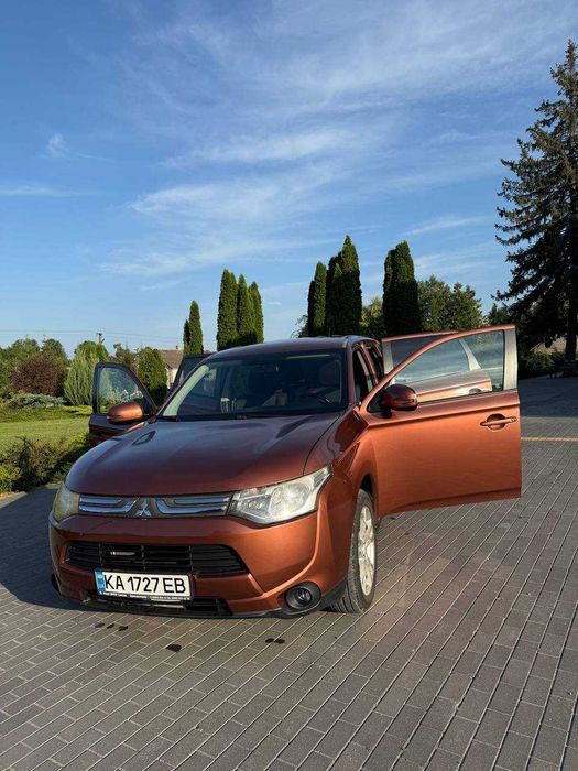 Mitsubishi Outlander 2013
