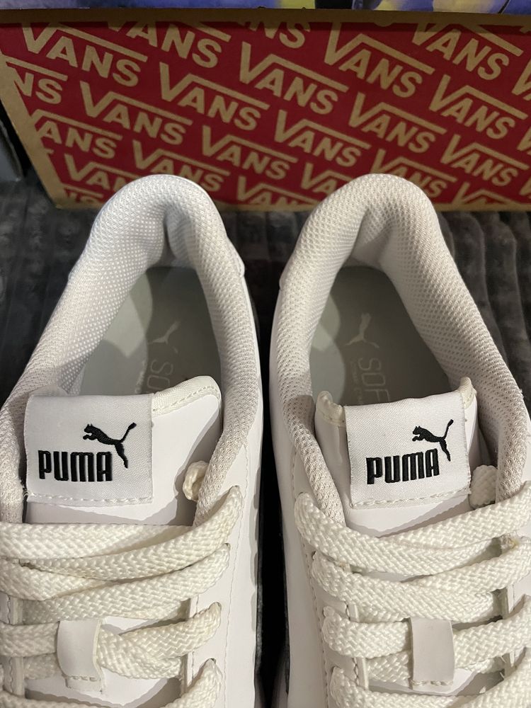 Оригінальні кросівки Puma Smash v2 40(25,5см)