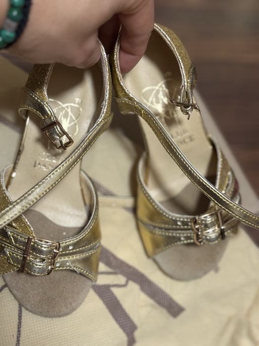 Туфлі для таннців