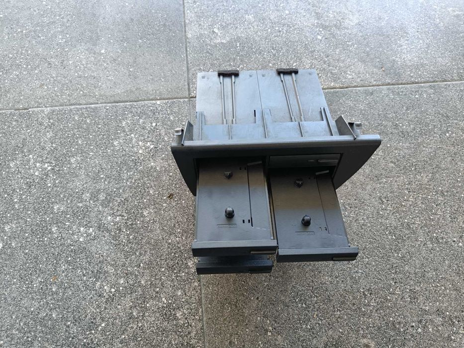 Seat Ibiza Autoradio, porta cassetes, piscas, refletor, comutador luz