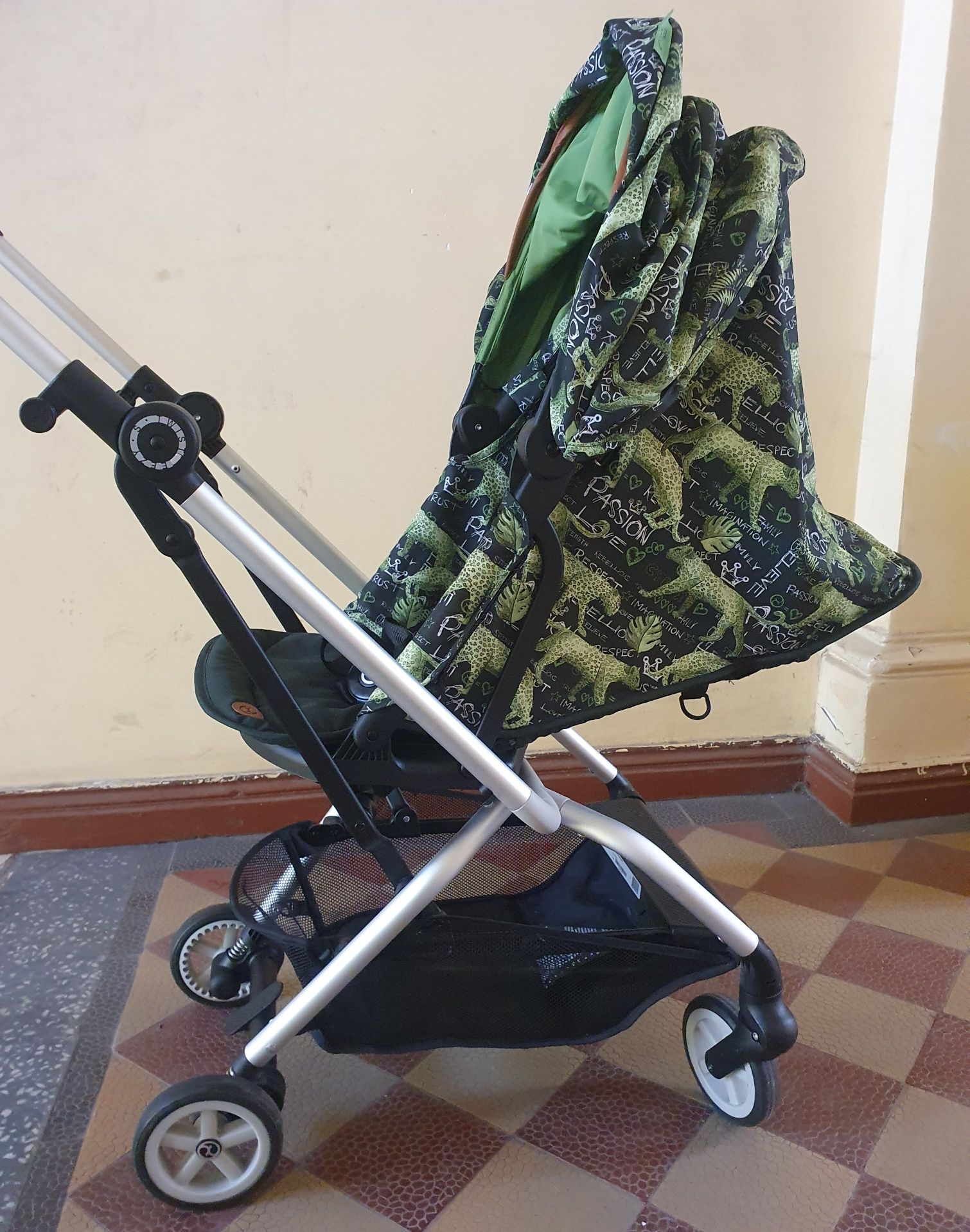 Wózek spacerowy CYBEX Eezy S Twist  - Fashion Edition