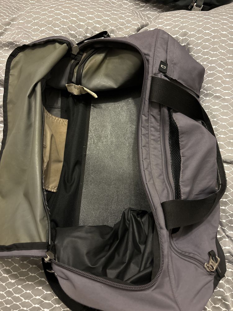 Saco da nike cinzento para treino