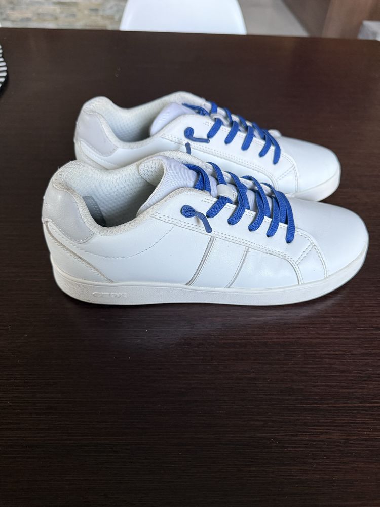 Biale sneakersy GEOX r.37 jak nowe