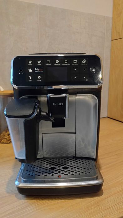 Ekspres do kawy Philips EP 4300