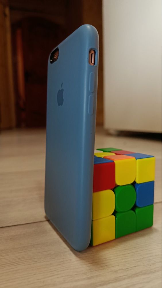 iPhone 6s 32GB — гарний стан, рожевий, чохол у подарунок