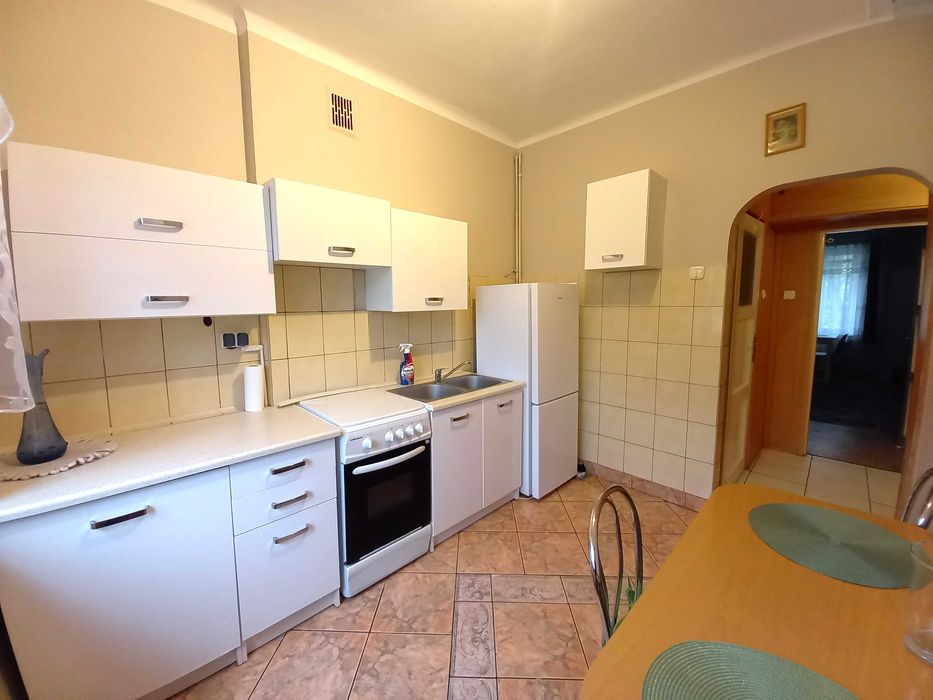 Do wynajęcia M3 46m2 parter, rozkładowe 2 pokoje, os. Stoki