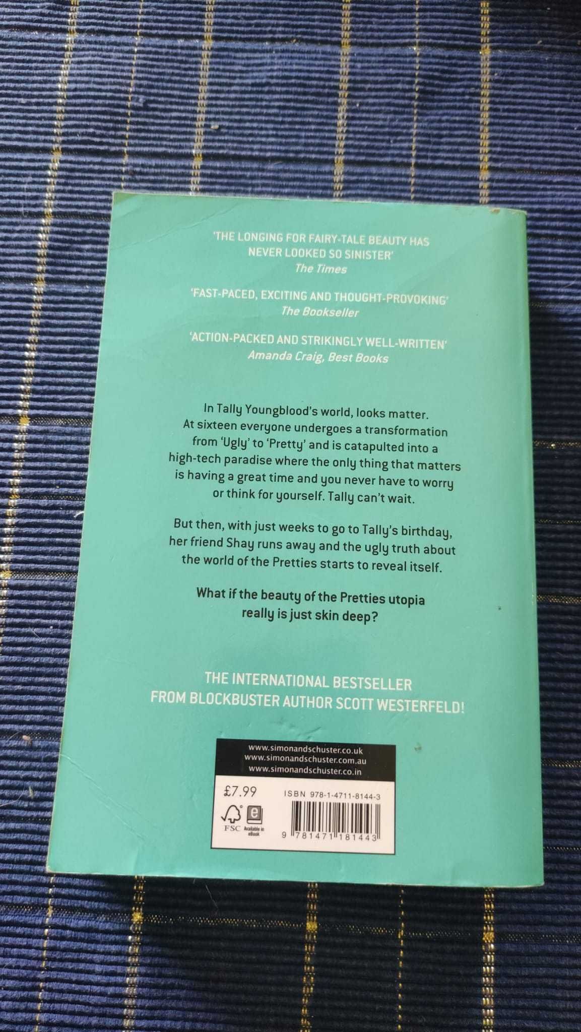 Livro "Uglies", Scott Westerfeld