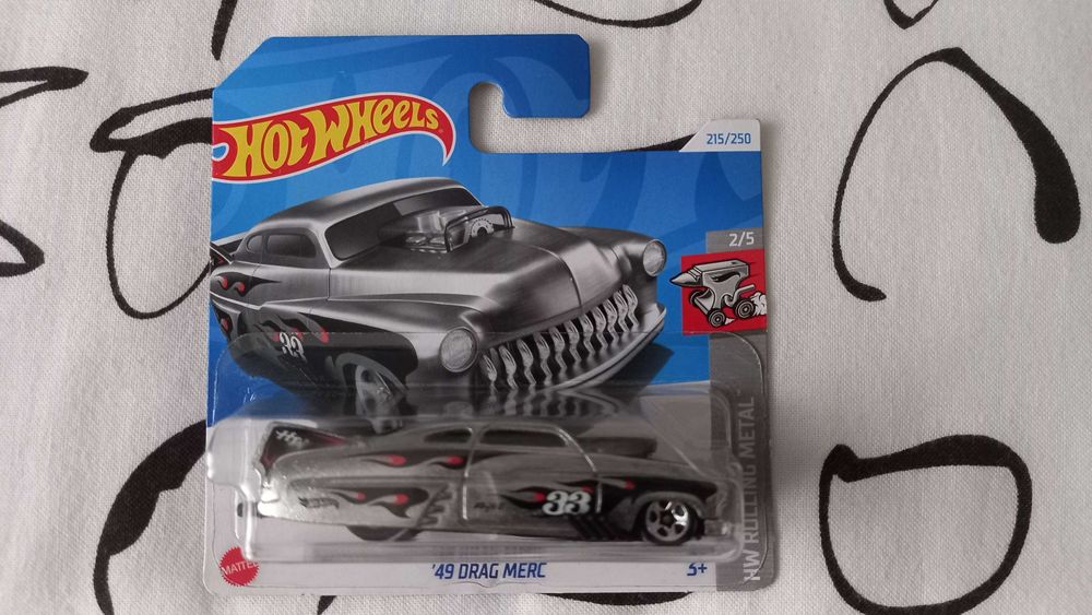 Carros da hotwheels novos e selados.
