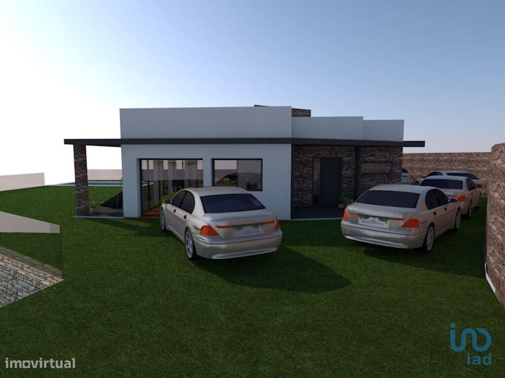 Quinta em Mesão Frio (Santo André) de 300,00 m2