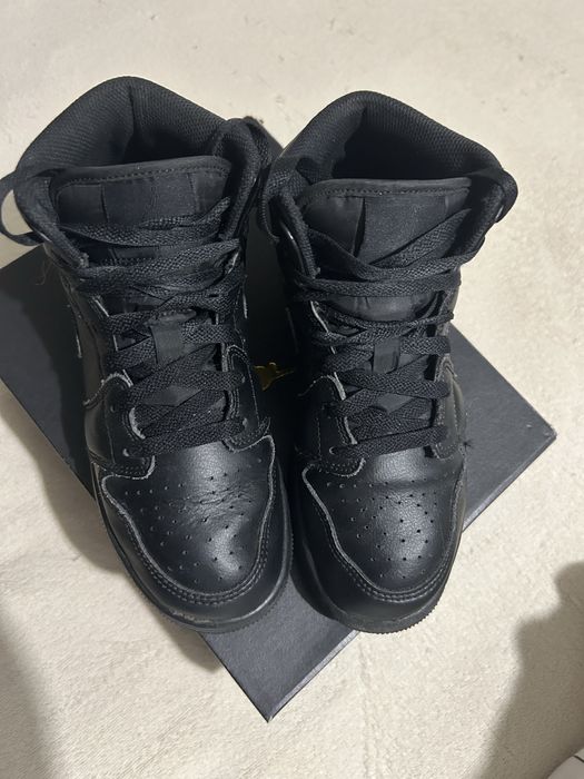 Air Jordan 1 MID