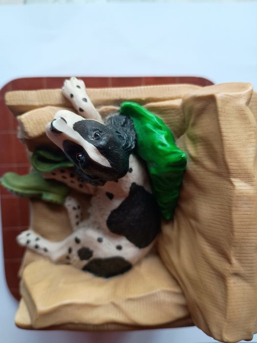 Статуетка Собака спаніель з черевиком