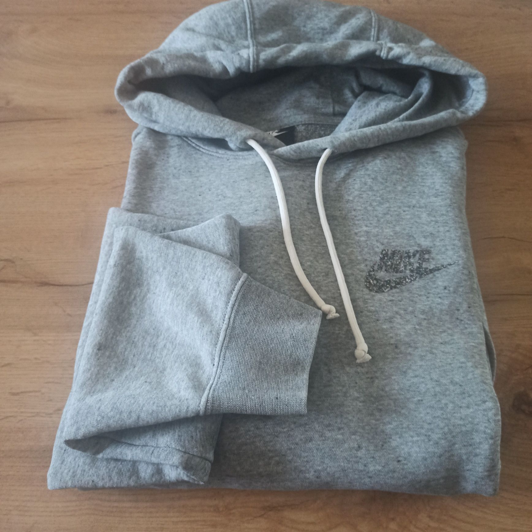 Szara bluza Nike z kapturem kangurka rozmiar L