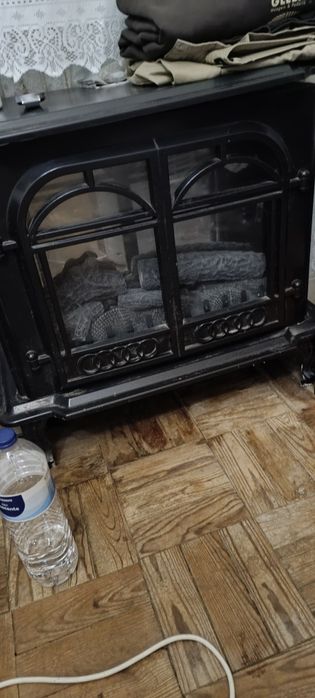 Vendo lareira eléctrica usada