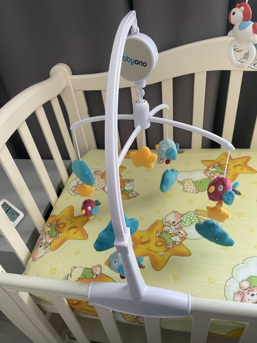 продам мобіль на ліжечко