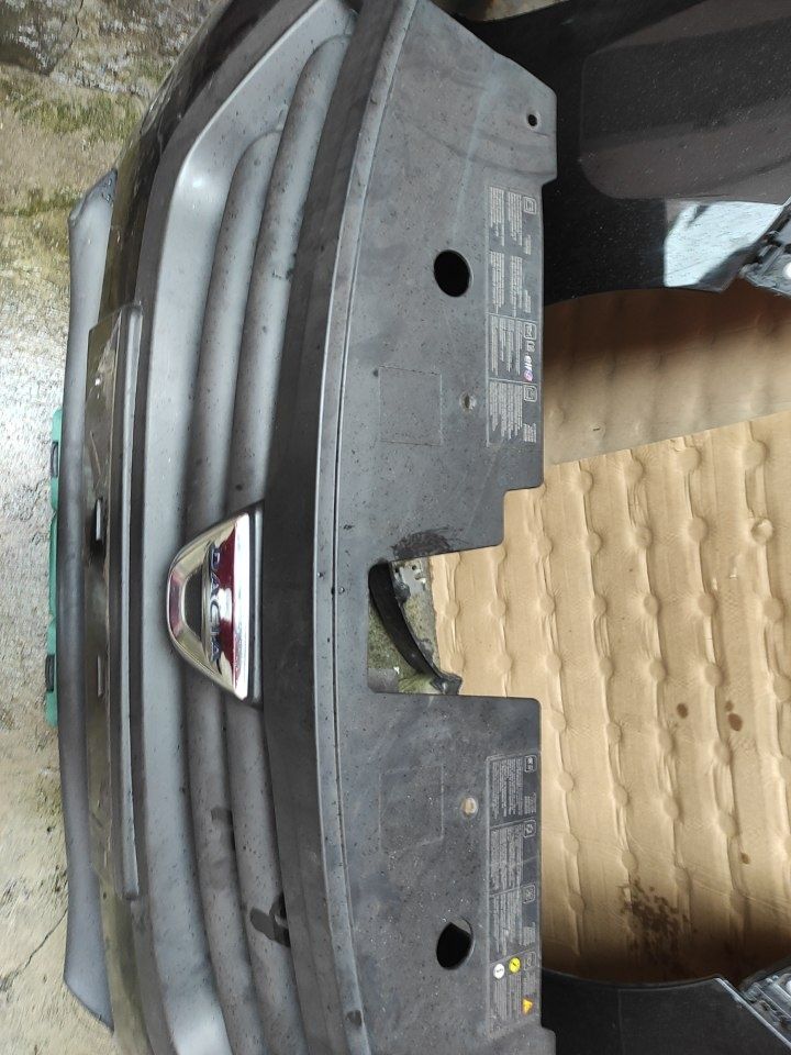 Zderzak przedni Dacia Dokker Lodgy kompletny NV676